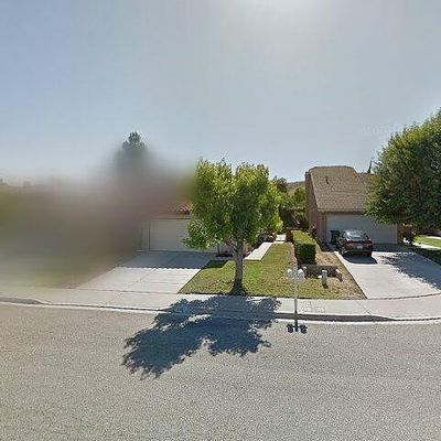 832 Chelsea Ct, Simi Valley, CA 93065