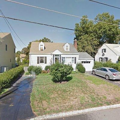 9 Roscoe Ave, Madison, NJ 07940