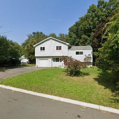 90 Annette Pl, Middletown, CT 06457