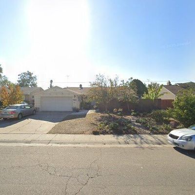 7813 East Pkwy, Sacramento, CA 95823