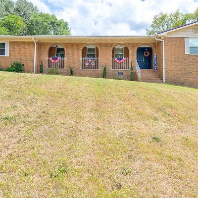 80 Hillcrest Dr, Ringgold, GA 30736