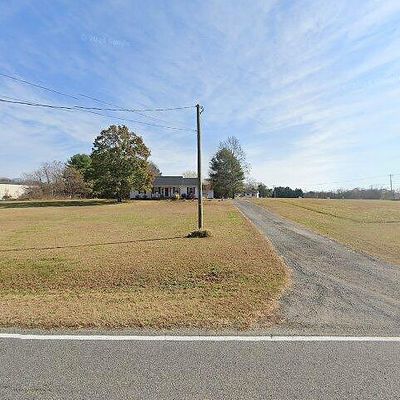 98 Rich Neck Rd, Warsaw, VA 22572