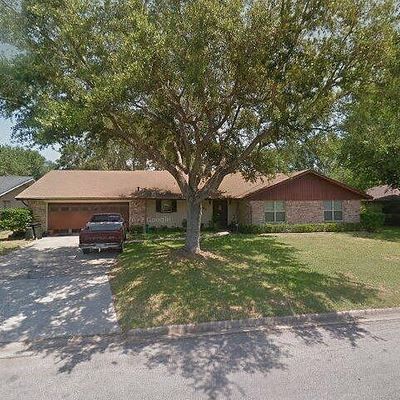 906 Brookhollow Dr, Port Lavaca, TX 77979