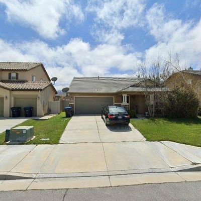 906 Carolyn Ln, Tehachapi, CA 93561