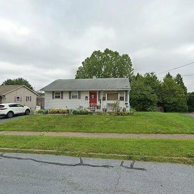 910 Lakewood Dr, Harrisburg, PA 17109