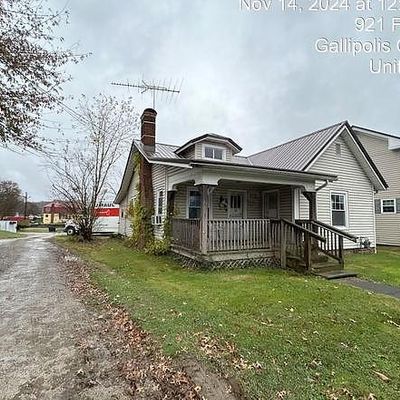 921 4 Th Ave, Gallipolis, OH 45631