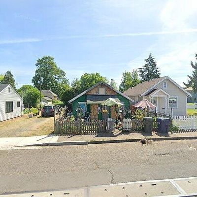 930 Holly St, Junction City, OR 97448