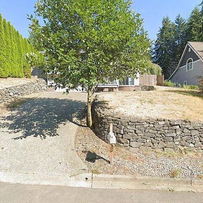 935 Holly Dr, Fircrest, WA 98466