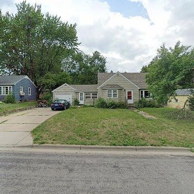 1027 Mccammon Ave, Saint Paul Park, MN 55071