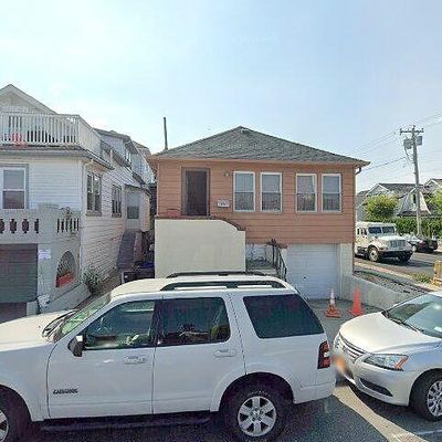 105 Georgia Ave, Long Beach, NY 11561