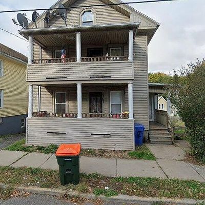 107 Willow St, Meriden, CT 06450