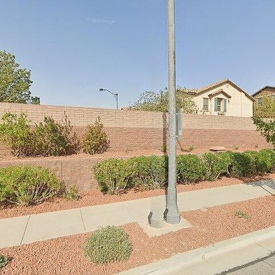 10712 Old Ironsides Ave, Las Vegas, NV 89166