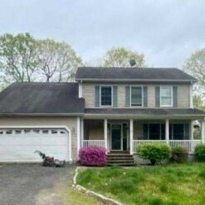 11 Walter Ln, Oxford, CT 06478