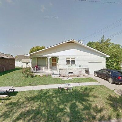 110 Gilmore Avenue, Gibbon, NE 68840