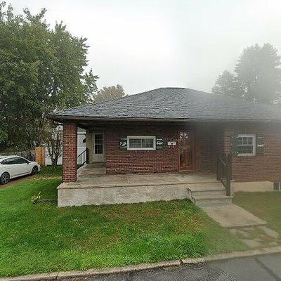 111 R Montgomery St, Moosic, PA 18507