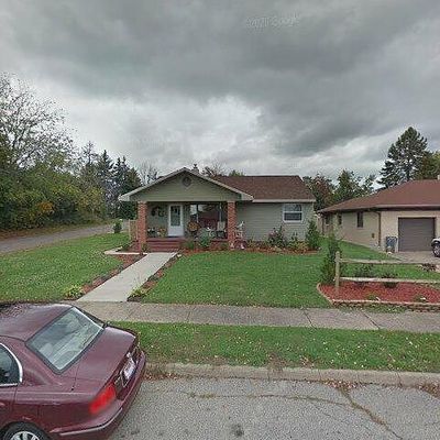 1001 Warren Ave, New Castle, PA 16101