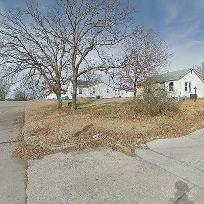 1006 Jefferson St, De Soto, MO 63020