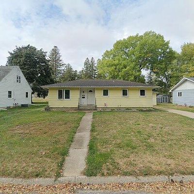 1014 Se 1st Street, Waverly, IA 50677