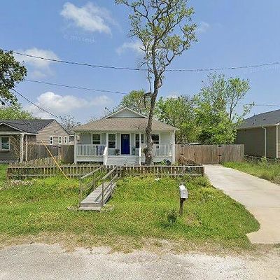 119 Brown St, La Marque, TX 77568