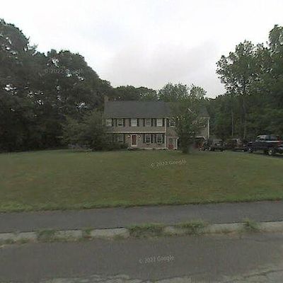 12 Buckhill Rd, Tyngsboro, MA 01879