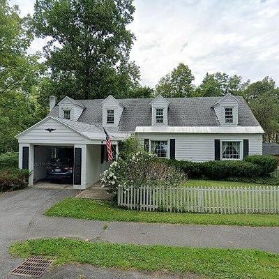 12 Chestnut St, Clinton, NY 13323