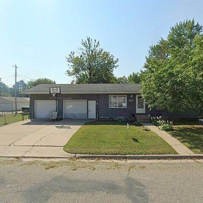 1206 11 Th St Se, Saint Cloud, MN 56304