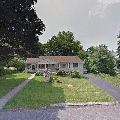 123 Foster St, Newington, CT 06111