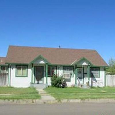 1233 P St, Newman, CA 95360