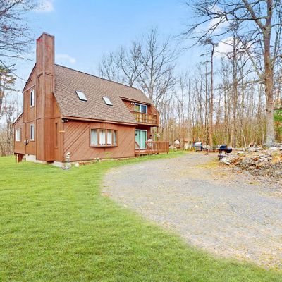 1239 Mink Trl, Bushkill, PA 18324