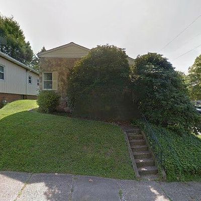 1119 Montana Ave, Natrona Heights, PA 15065