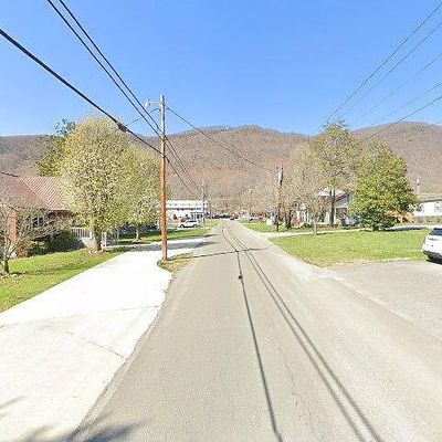 115 North East 26th Street, Big Stone Gap, VA 24219