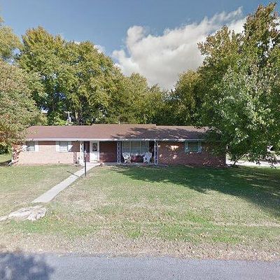 117 W Poplar St, Mascoutah, IL 62258