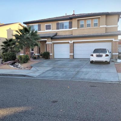 13855 Chestnut St, Victorville, CA 92392