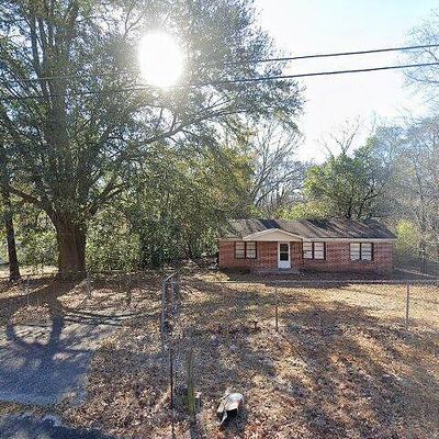 139 Oakwood Dr, Macon, GA 31211