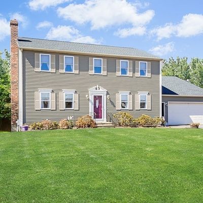 14 Clarence Dr, Oxford, MA 01540