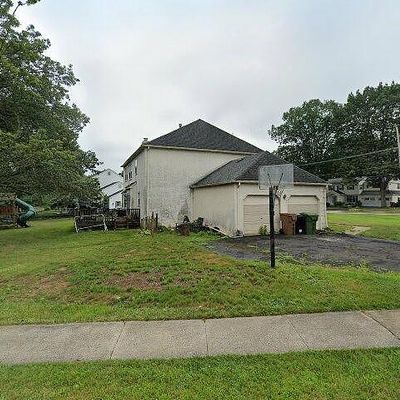 1401 Barton Dr, Fort Washington, PA 19034