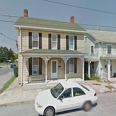 142 N Washington St, Greencastle, PA 17225