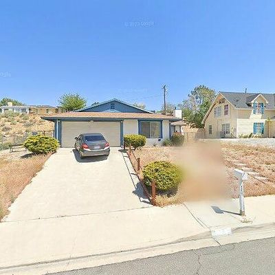 14265 Brentwood Dr, Victorville, CA 92395