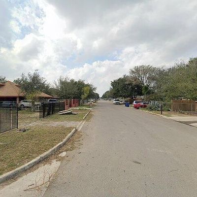 1427 Paseo Del Sol Drive N, Alamo, TX 78516