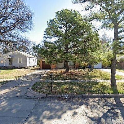 1440 N Old Manor Rd, Wichita, KS 67208