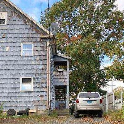 15 Burnham St, Terryville, CT 06786