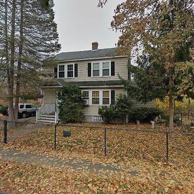 150 Greenwood St, Wakefield, MA 01880