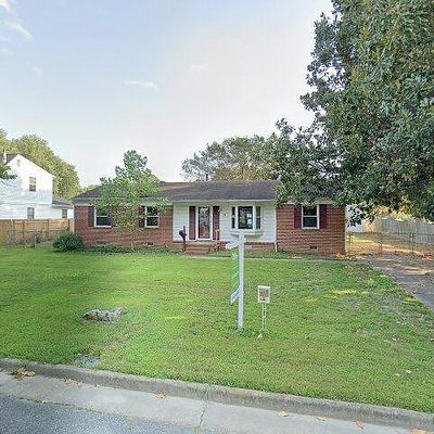 13 Roosevelt Dr, Newport News, VA 23608