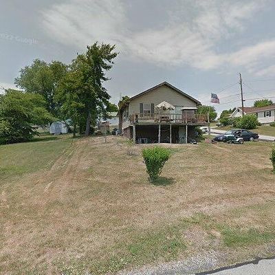 1320 Hawthorne St, Connellsville, PA 15425