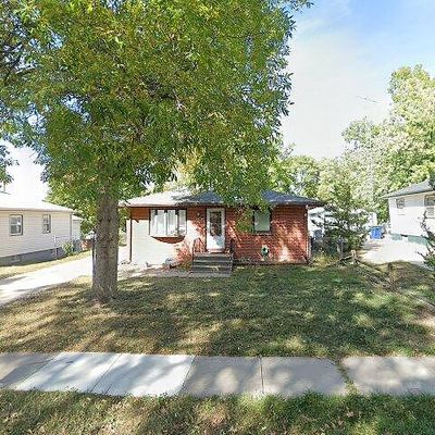 1320 Irving St, Lincoln, NE 68521