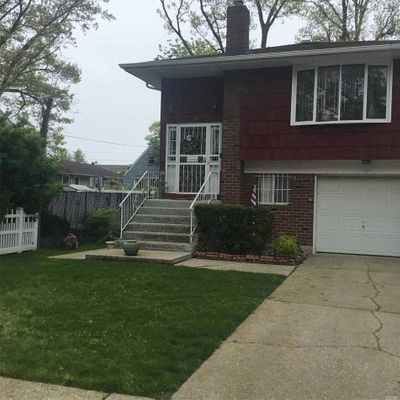 135 Carolina Ave, Hempstead, NY 11550