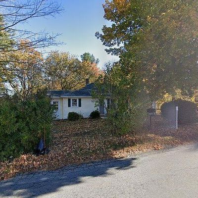 135 Howe St, East Brookfield, MA 01515