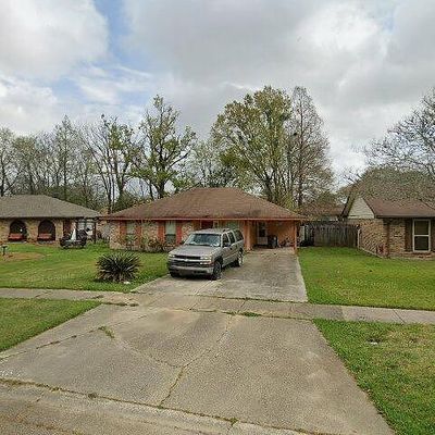 13742 Rampart Ct, Baton Rouge, LA 70810