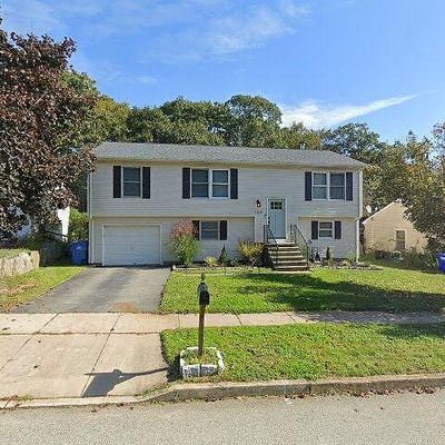 164 Deerfield Ridge Dr, Mystic, CT 06355