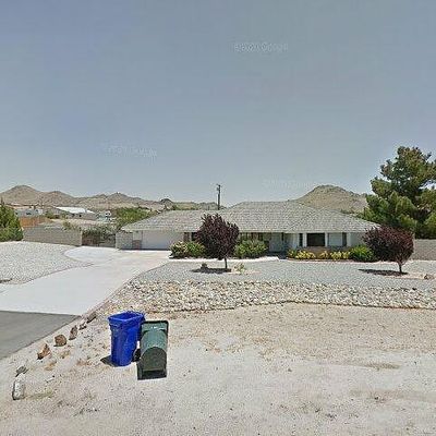 16635 Wintun Rd, Apple Valley, CA 92307